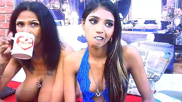 IndianSexySlender webcam