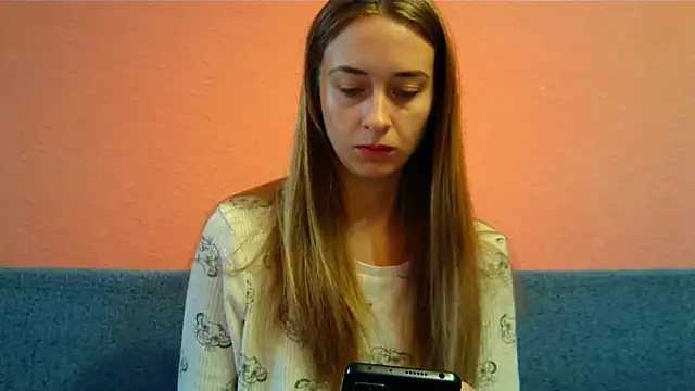 Honey_Whisper webcam