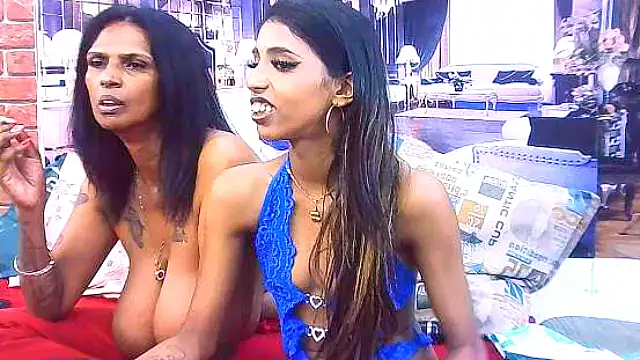 IndianSexySlender webcam