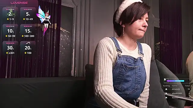 Ishtar_Divine webcam