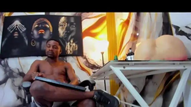 Thomas_shelbys webcam