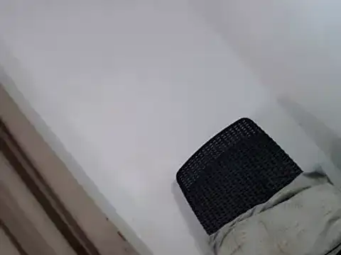 spicyhugecock webcam