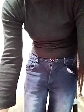 Webcam Model (Cute-Naavya)  is live.Free join now!