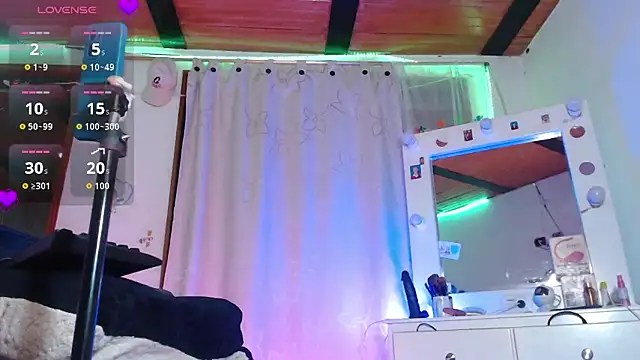 Shopia_fox777 webcam