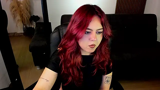 crimson_velvettt webcam