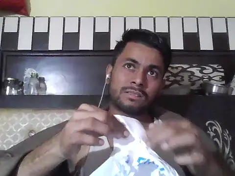 Stubborndesiboy Live Webcam on Stripchat