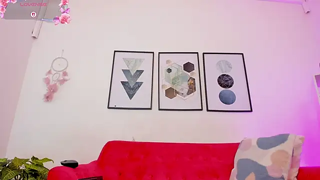 Abriil7 webcam stripchat model stream image