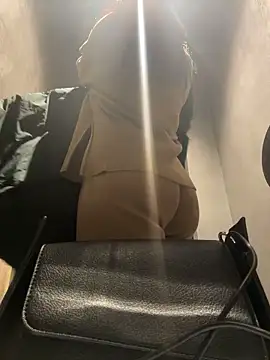 kirasunshine (F young) - completely naked for 10 minutes + mastur