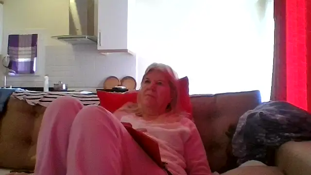 TrustfulVampire1 webcam