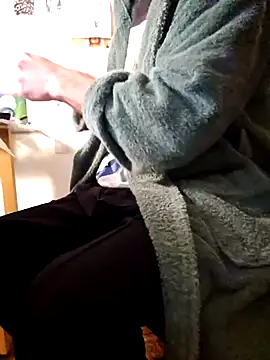 verylargecock (Ask my age) - Cum