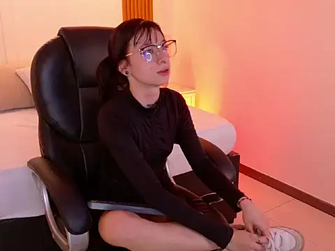 LaadyScarlett webcam