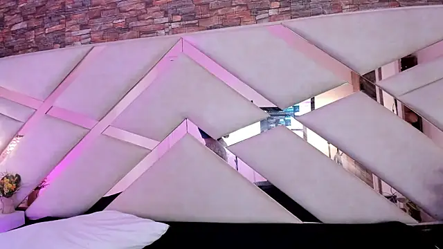 sophie_pariss webcam