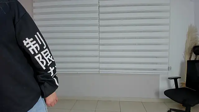 Rachell_criss webcam