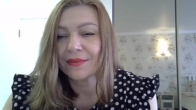 Alexandra-Rosee webcam