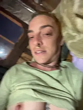 Webcam Model (SalyTredelMonte)  is live.Free join now!