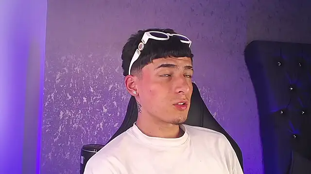 MateoMitchell webcam