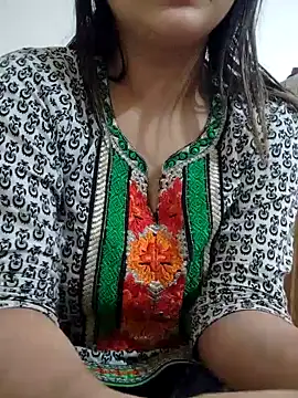 Webcam Model (Tanha18)  is live.Free join now!