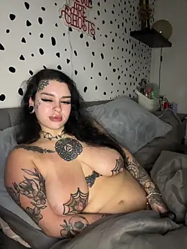 Webcam Model (tempzzz12)  is live.Free join now!