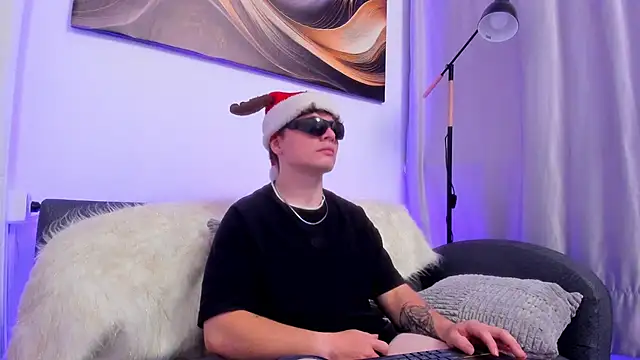 leoo_miller - Leoo_Miller's free webcam