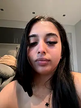 LilMisIndianx webcam
