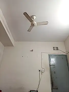 Webcam Model (Tanisha-1)  is live.Free join now!