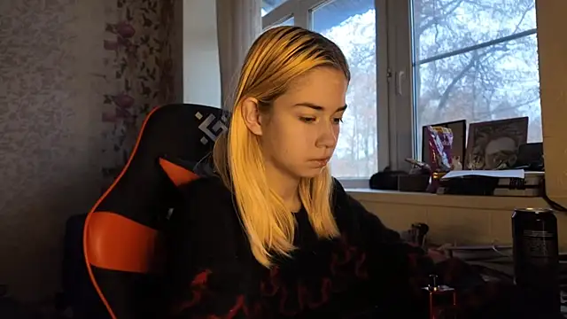 Witching_Moon webcam