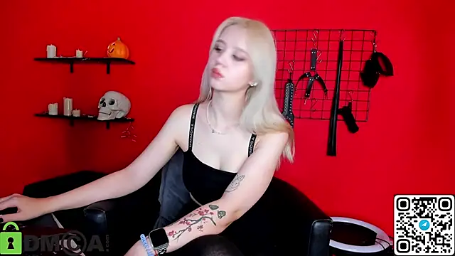 Valerie_Woods webcam