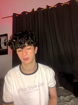 lion_cherry21 webcam