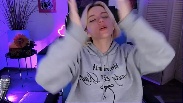 AuroraWrenfield webcam