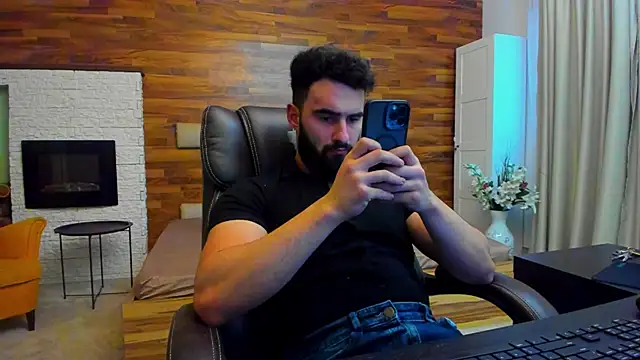 micahlane (M young) - New king here🤛