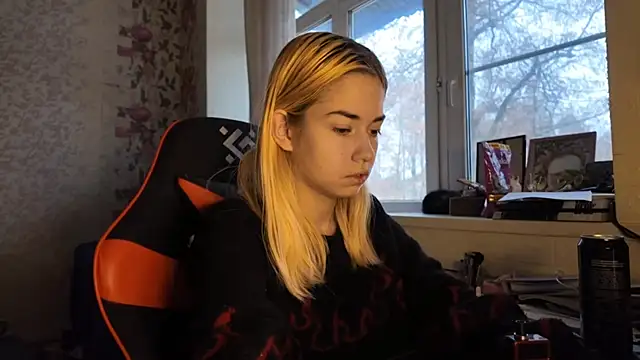 Witching_Moon webcam