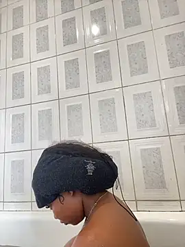 JuicyMellow21 webcam