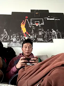 yjbj258258 (Ask my age) - 凑钱割包皮