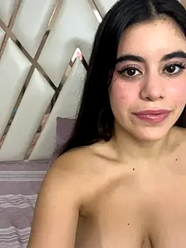 CoralineRusso1 webcam