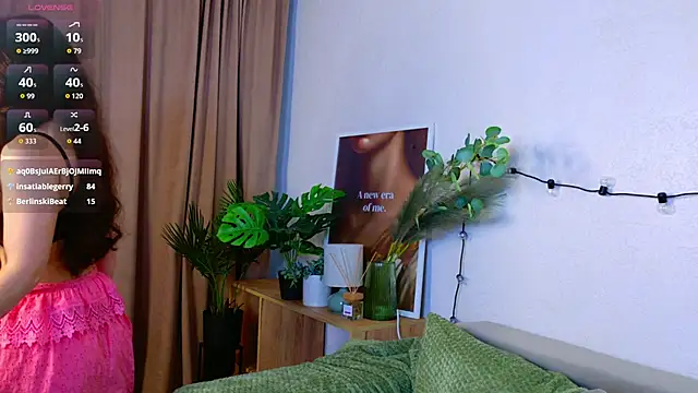 Taylla_Nouell webcam