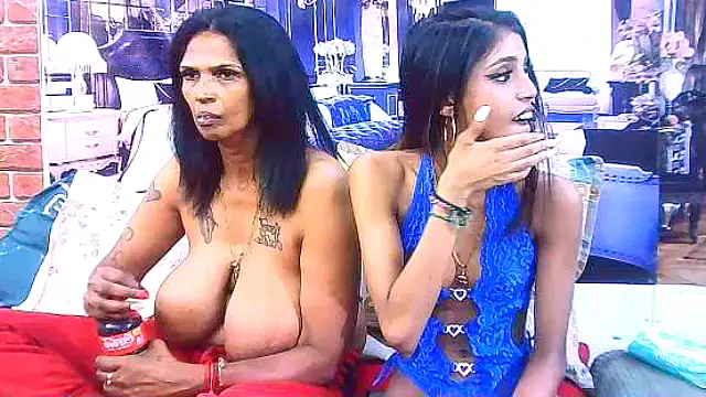 IndianSexySlender webcam