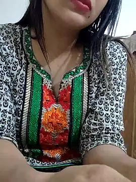 Webcam Model (Tanha18)  is live.Free join now!