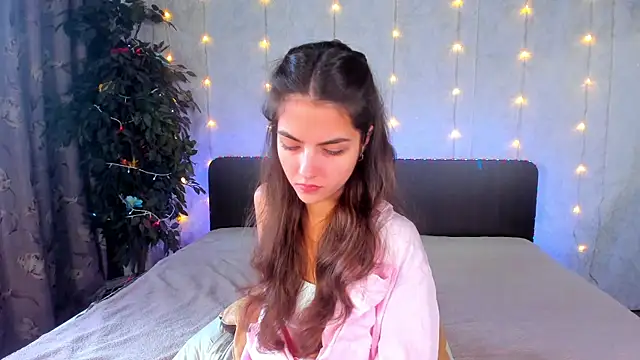 Milana_Crystal_ webcam