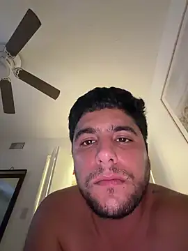 Live sex cam di elwhite1996