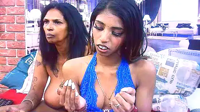 IndianSexySlender webcam