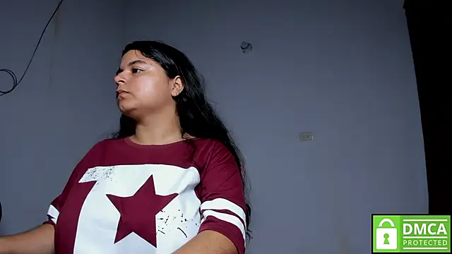 Little_Shaara webcam