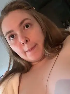 DeniMilkyyyyy webcam