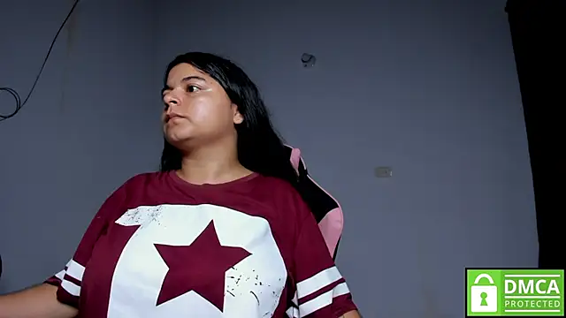 Little_Shaara webcam