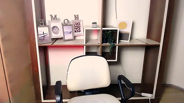 _AngeliaFlow_ webcam