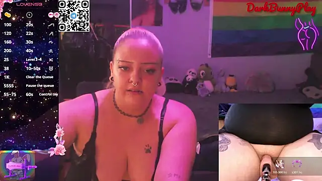 DarkBunnyPlay webcam