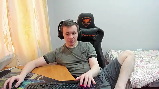 iliaskrislove webcam