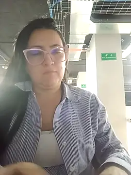 Monserratizzy webcam