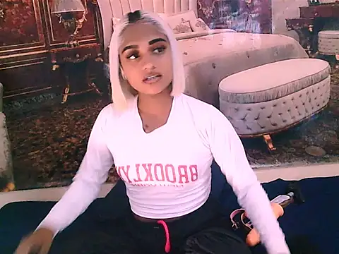 IndianSumaya69 webcam