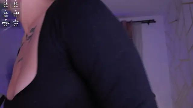 ashleyvalirya webcam