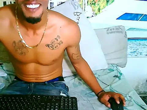IndianMuscle69 webcam